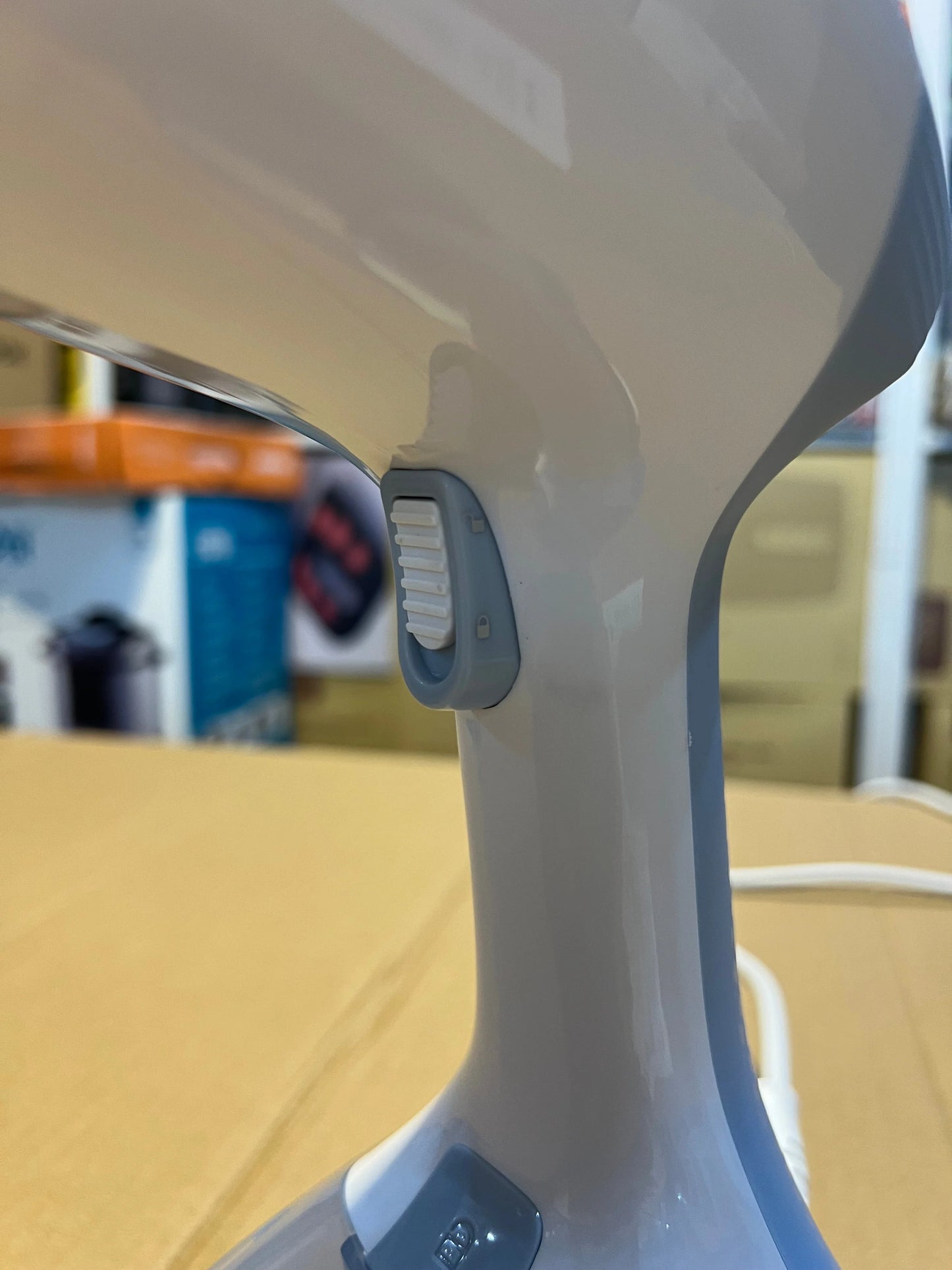 Super Crest Handheld Garment Steamer – 2000W - SmartGatelb